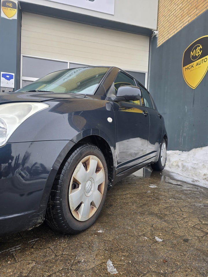 Suzuki Swift 1,3 GL-A 5d