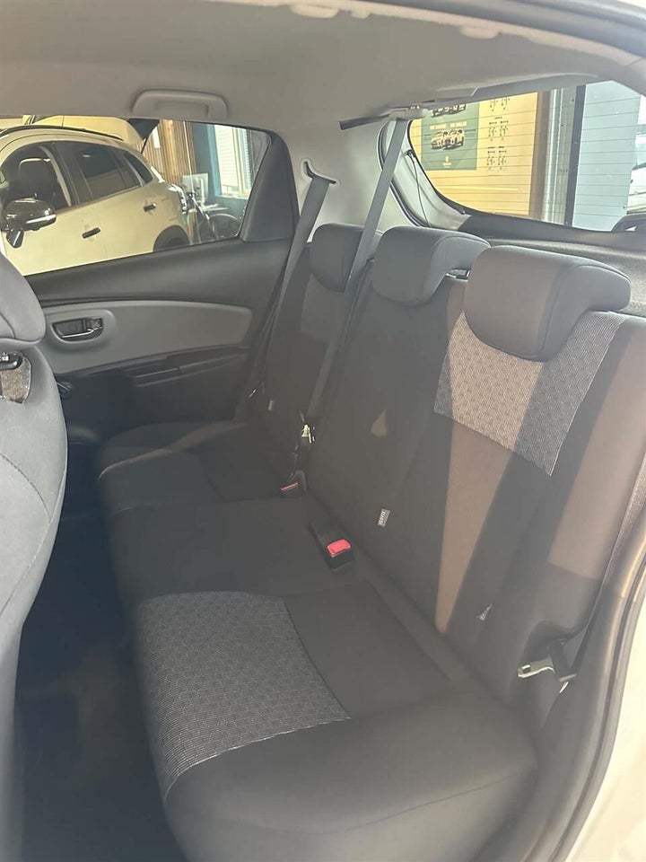Toyota Yaris 1,3 VVT-i T2 Limited 5d