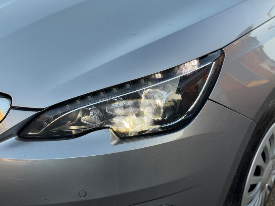 Peugeot 308 1,2 e-THP 130 Allure SW 5d