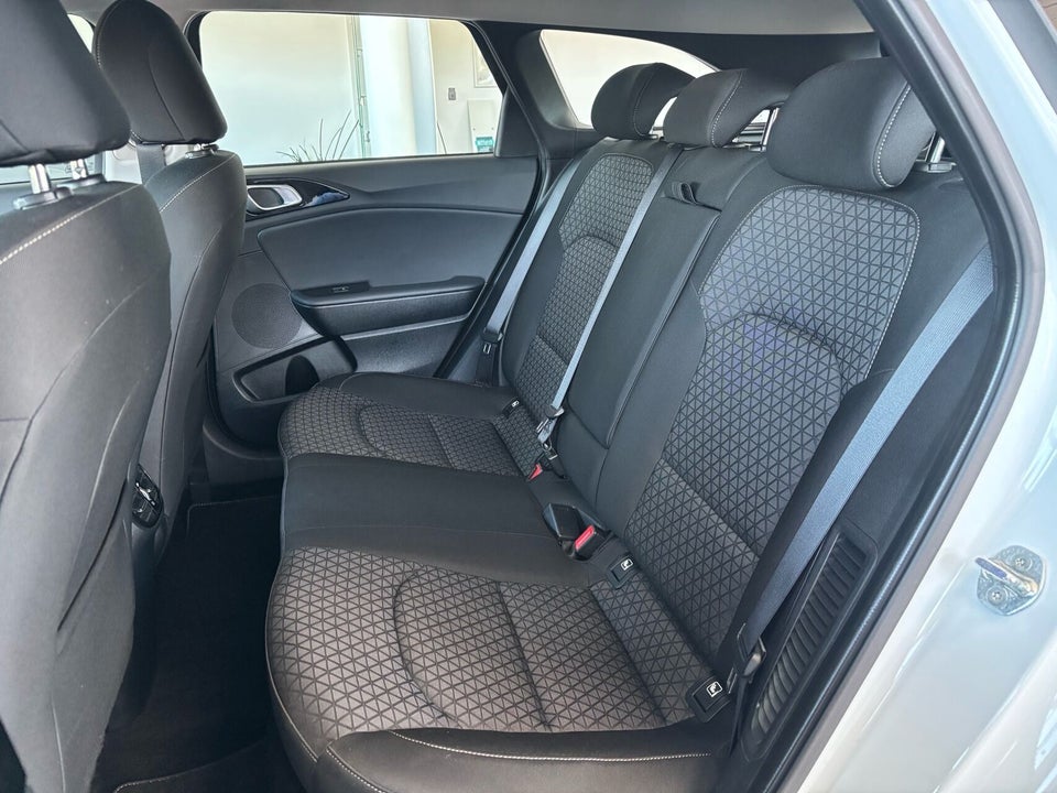 Kia Ceed 1,6 PHEV Prestige SW DCT 5d