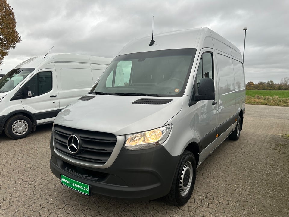 Mercedes Sprinter 319 3,0 CDi A2 Kassevogn aut. RWD