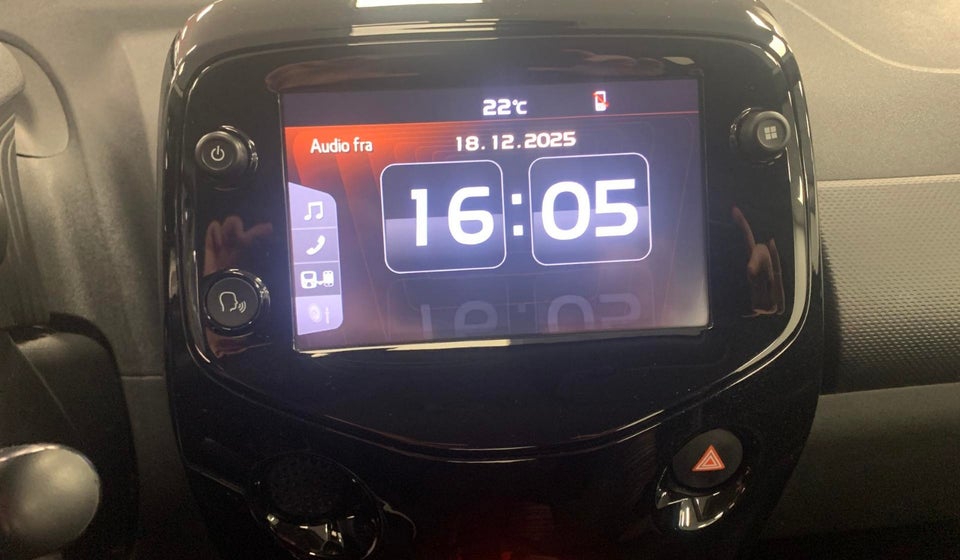 Citroën C1 1,0 VTi Shine 5d