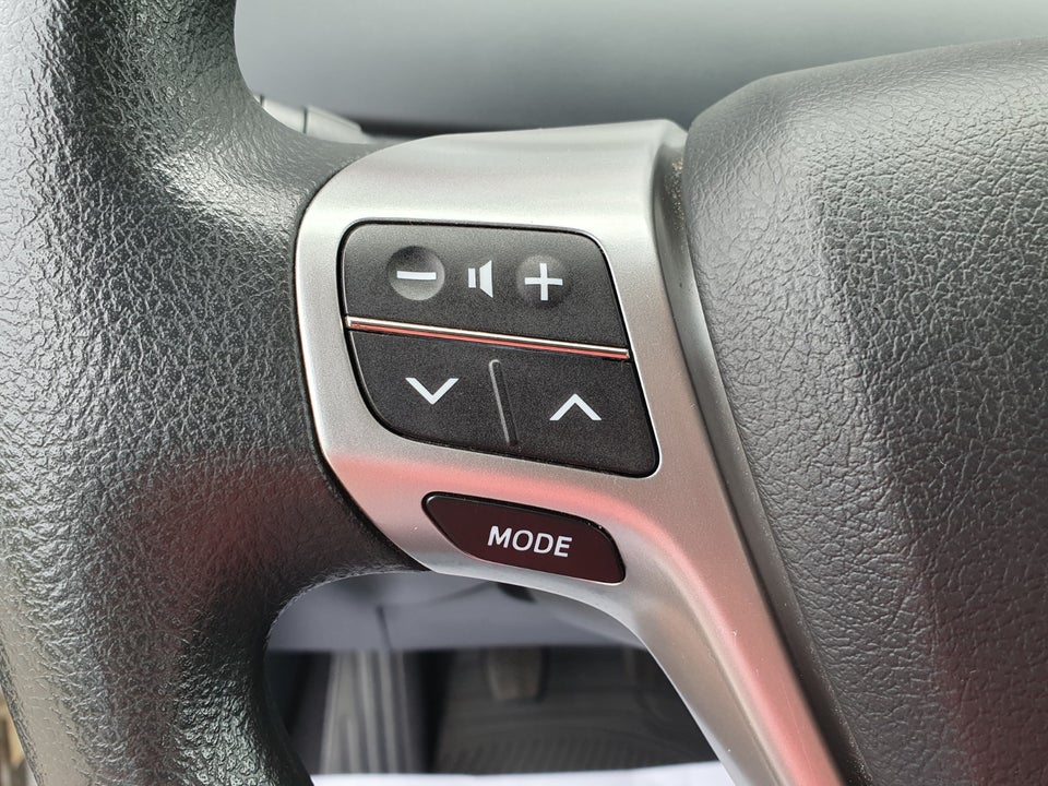 Toyota Verso 1,6 VVT-i T1 5d