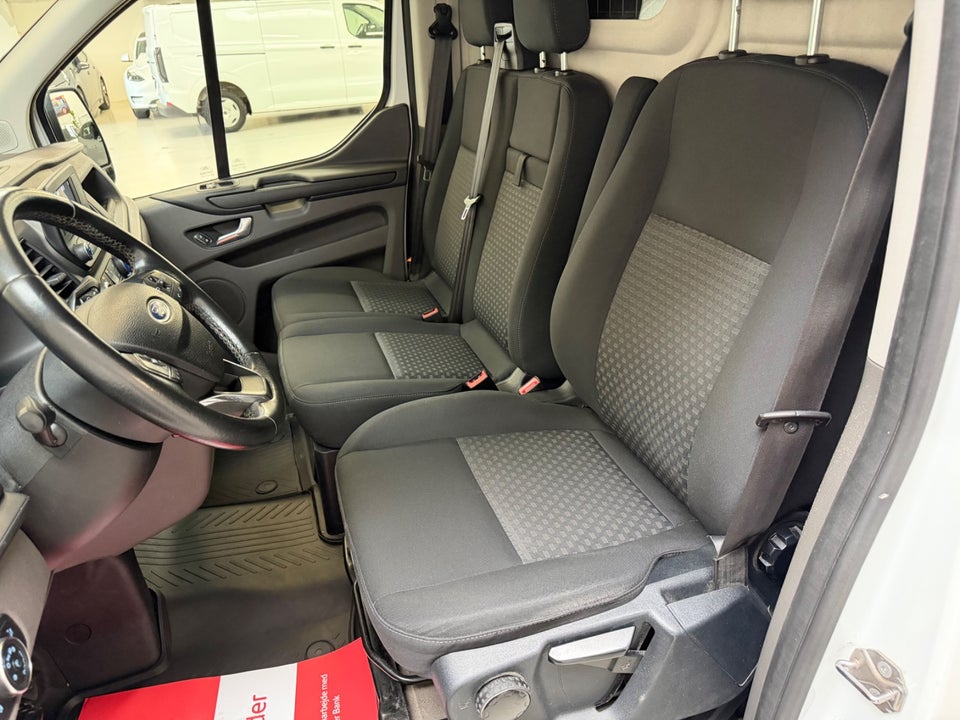 Ford Transit Custom 300 L2 2,0 TDCi 130 Trend