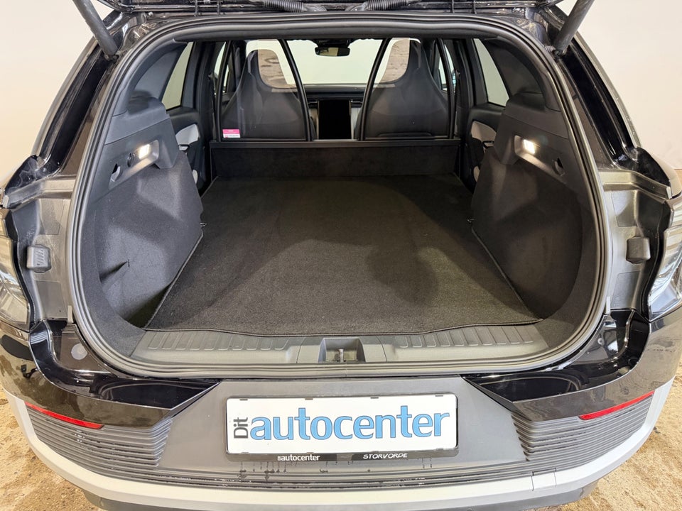 Ford Explorer 79 Premium Extended Range AWD Van 5d