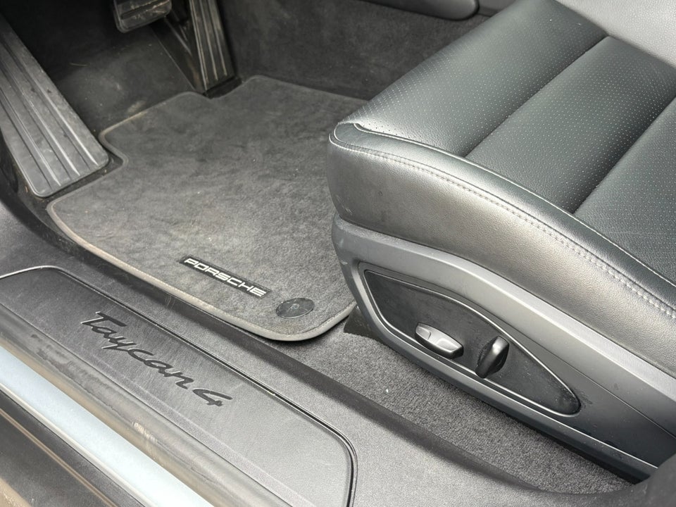 Porsche Taycan 4 Performance+ Cross Turismo 5d