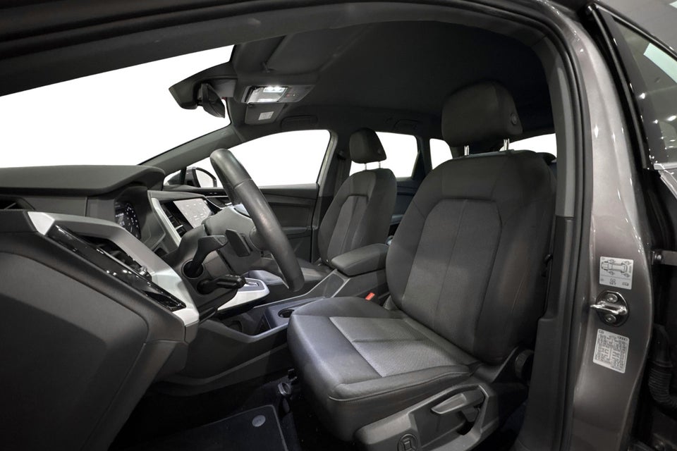 Audi Q4 e-tron 45 Progress 5d