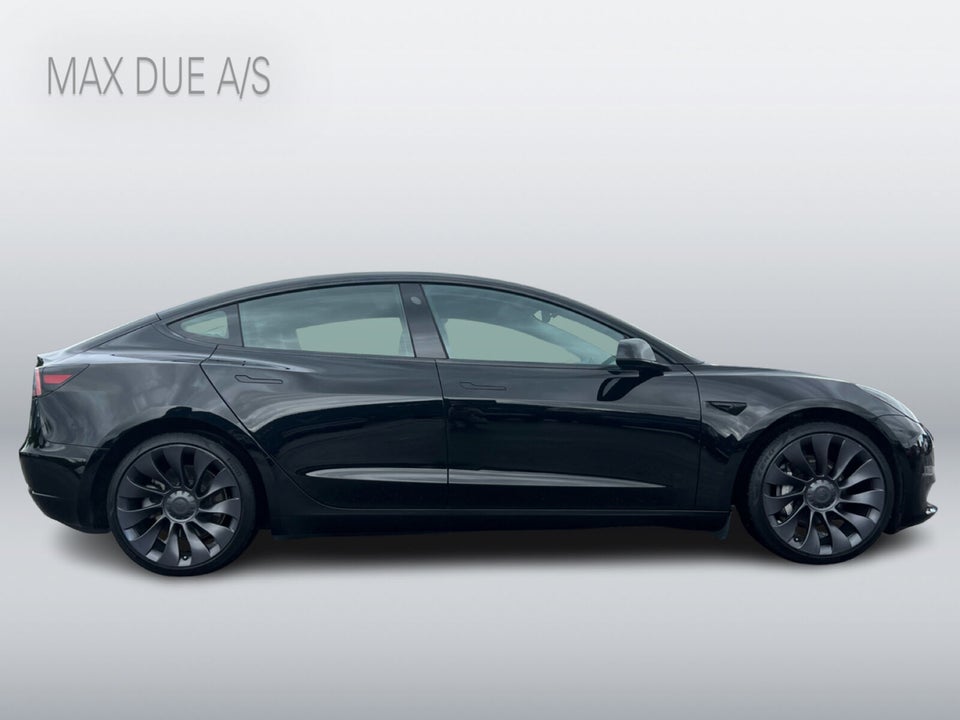 Tesla Model 3 Long Range AWD 4d