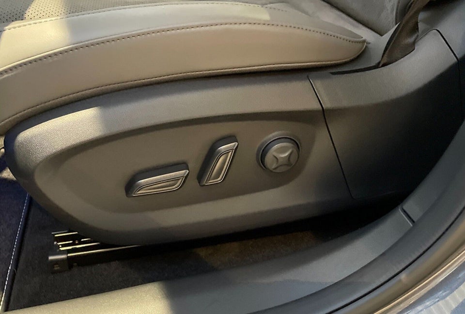 MG MGS6 77 Luxury Long Range 5d