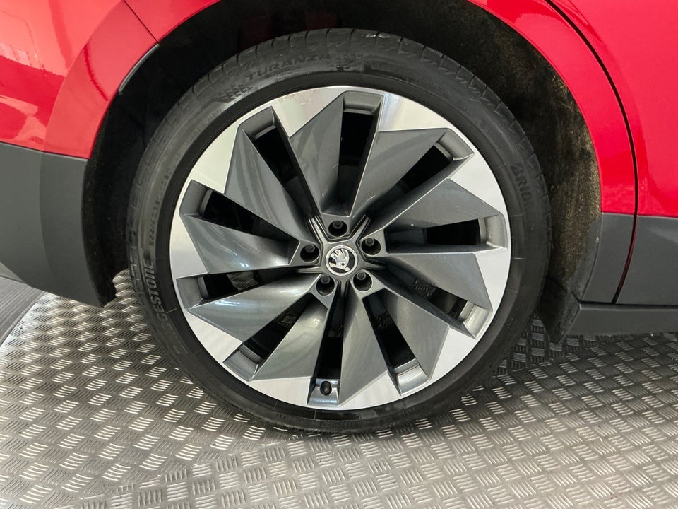 Skoda Enyaq 80x iV Suite 5d