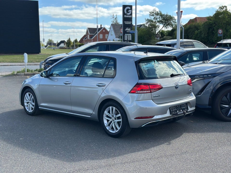 VW Golf VII 1,5 TSi 130 Comfortline 5d