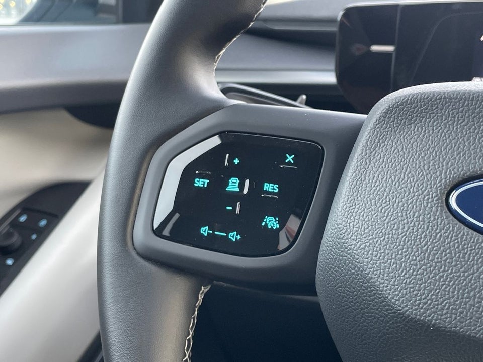 Ford Explorer 77 Select Extended Range 5d