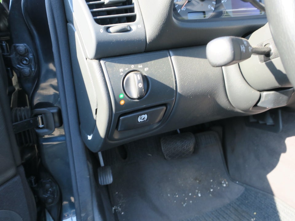 Mercedes CLK320 3,2 Cabriolet Avantgarde aut. 2d