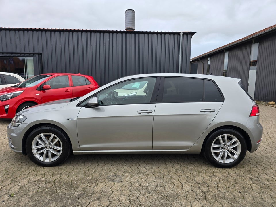VW Golf VII 1,5 TSi 130 Comfortline DSG 5d