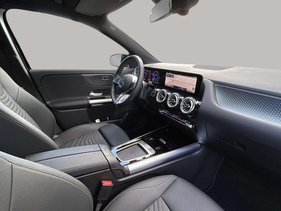 Mercedes EQA250+ Progressive 5d