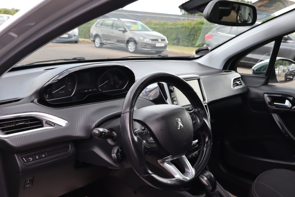 Peugeot 208 1,6 BlueHDi 100 Allure 5d