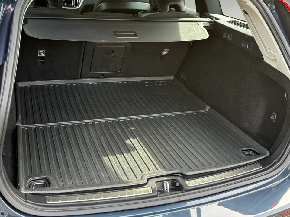 Volvo V60 2,0 B4 197 Momentum aut. 5d