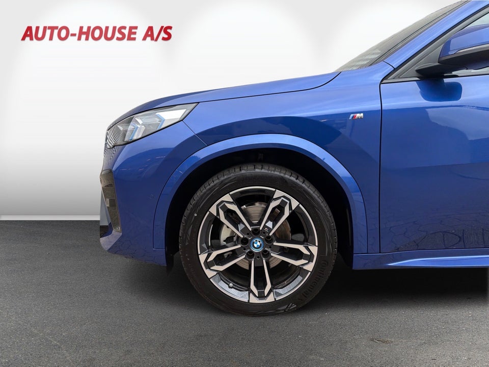 BMW iX2 eDrive20 Fully Charged M-Sport 5d