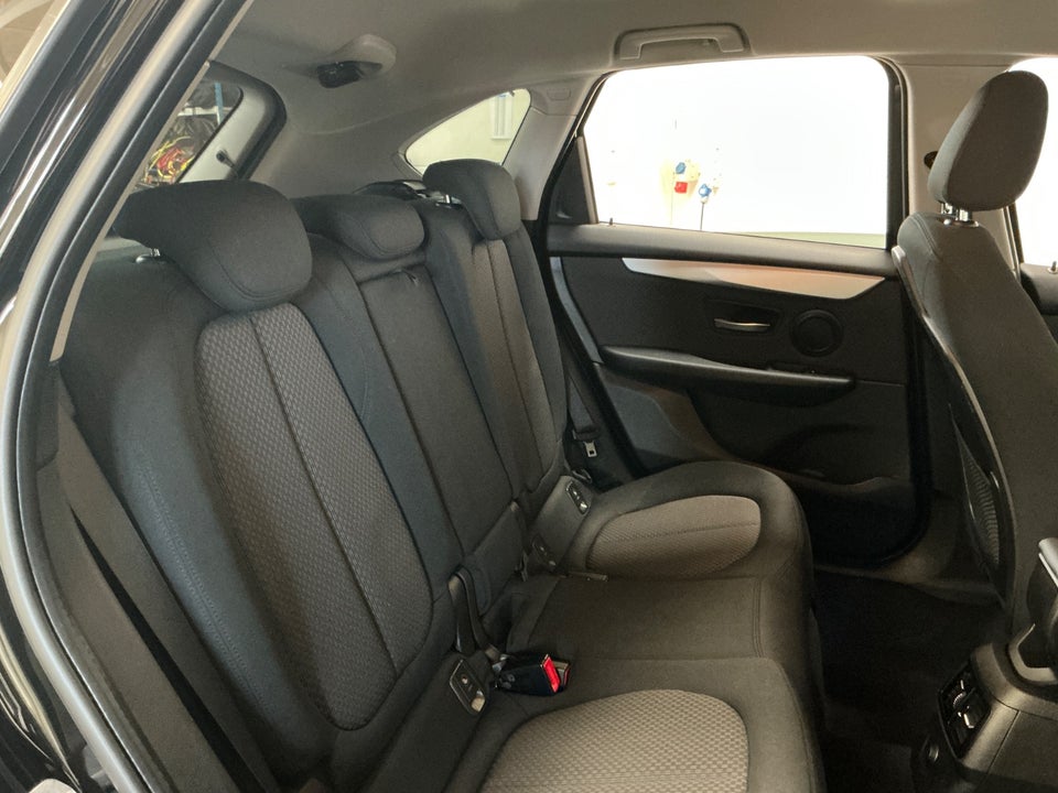 BMW 220d 2,0 Active Tourer Advantage aut. 5d