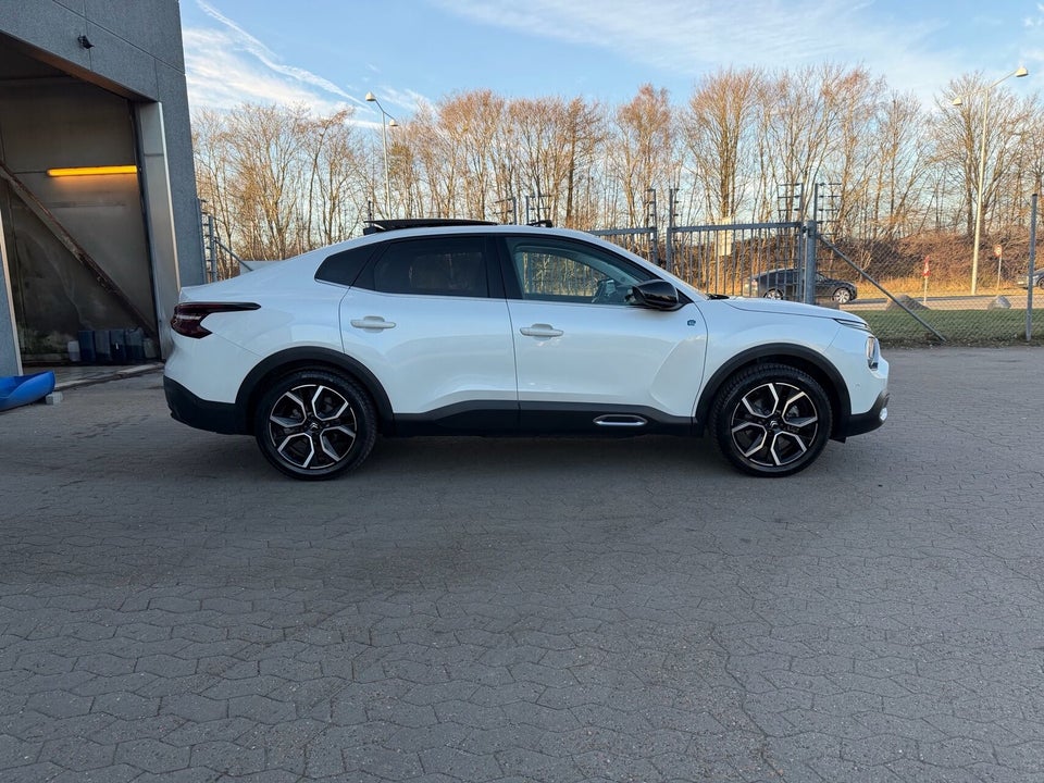 Citroën ë-C4 X 50 Palais Sky 4d