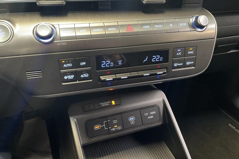 Hyundai Kona 48 EV Essential 5d