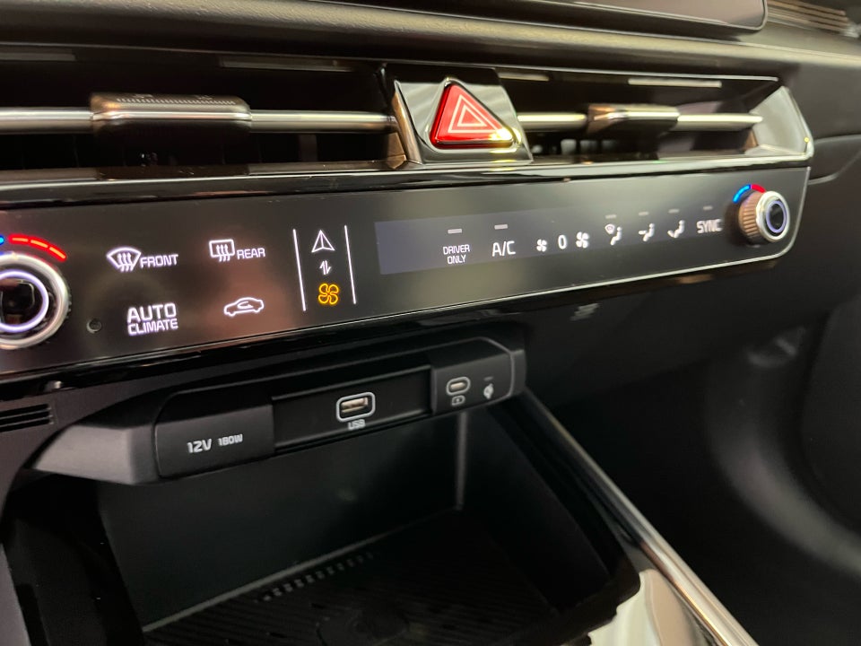 Kia Niro 64 EV Prestige 5d