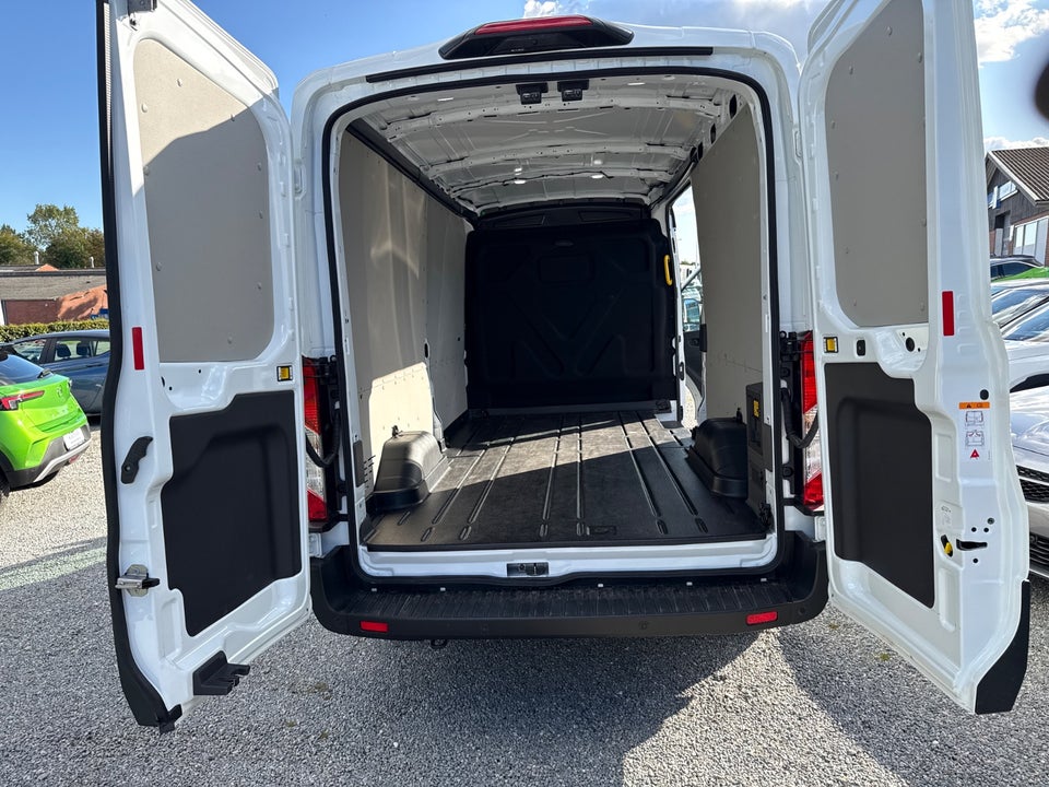Ford E-Transit 350 L3 Van 68 Trend H2 RWD