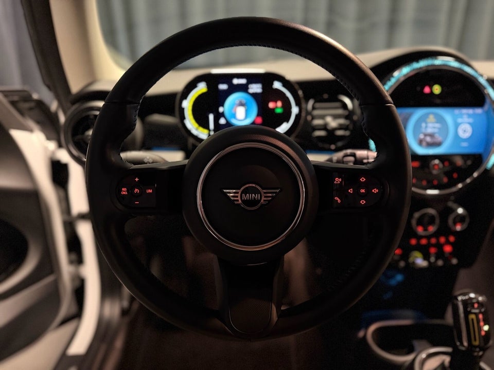 MINI Cooper SE Edition Premium 3d