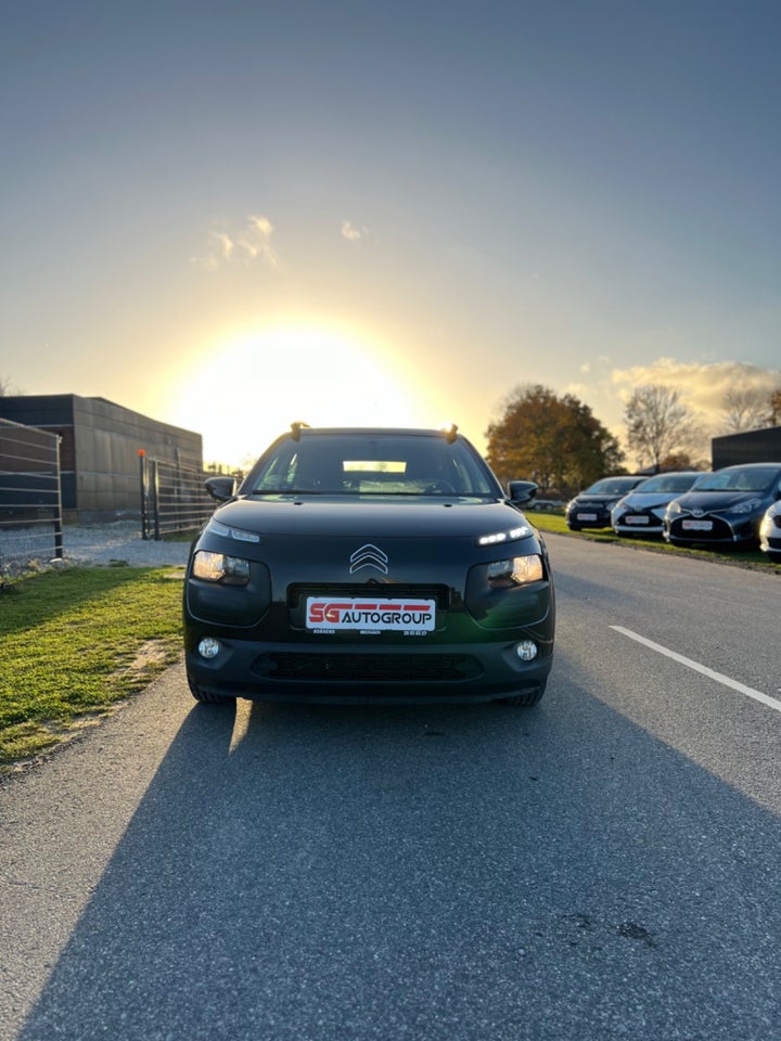 Citroën C4 Cactus 1,6 BlueHDi 100 Shine 5d