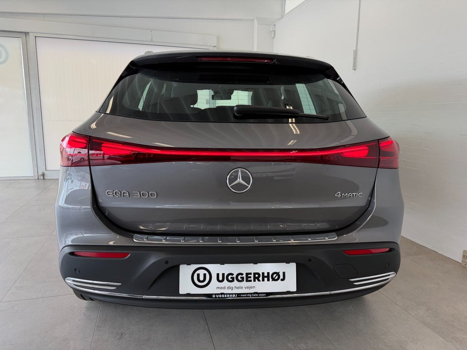 Mercedes EQA300 Progressive 4Matic 5d
