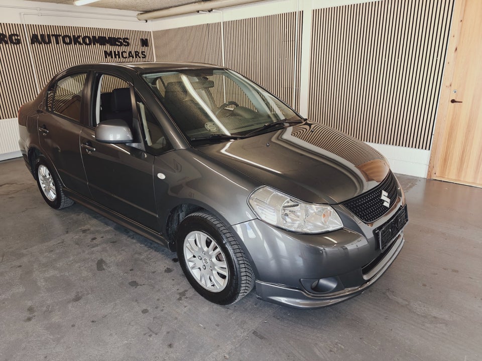 Suzuki SX4 1,6 GLX 4d