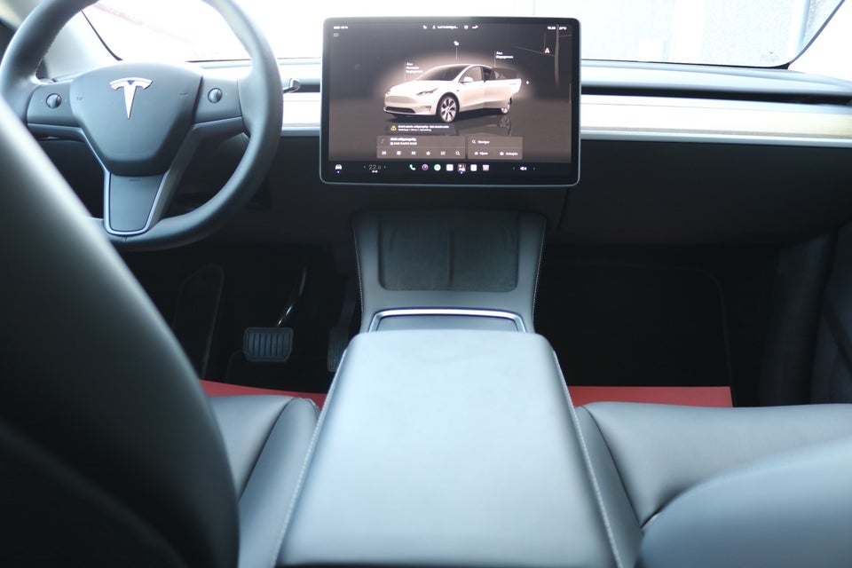 Tesla Model Y RWD 5d