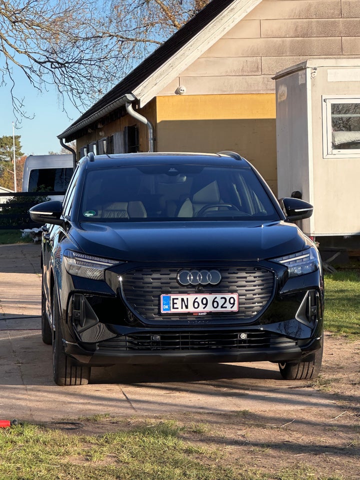 Audi Q4 e-tron 55 S-line quattro 5d