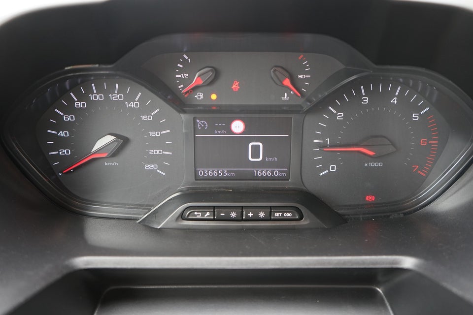 Peugeot Partner 1,5 BlueHDi 100 L1V1 Plus Van