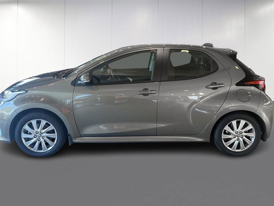 Toyota Yaris 1,5 Hybrid Active Tech e-CVT 5d