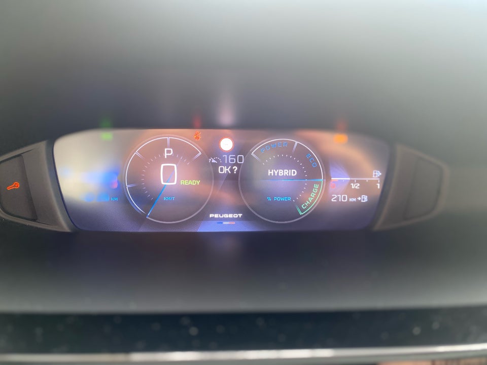 Peugeot 308 1,6 Hybrid First Selection EAT8 5d