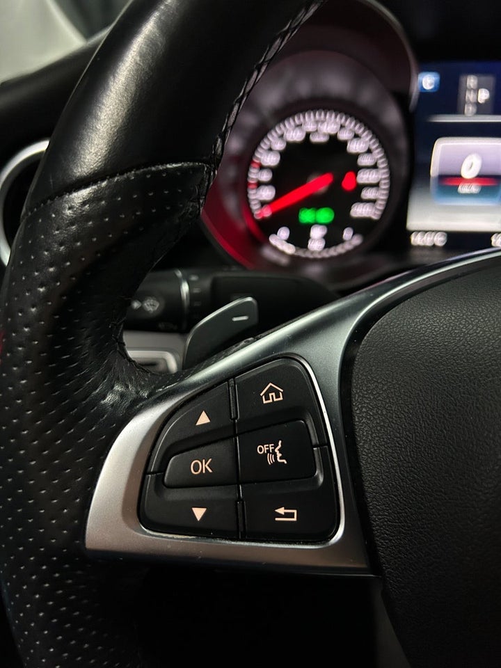 Mercedes C220 d 2,0 AMG Line aut. 4d