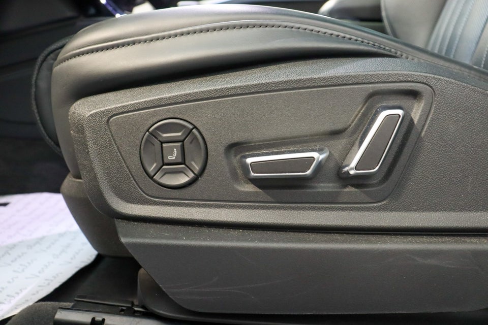 Audi e-tron 55 S-line Sportback quattro 5d