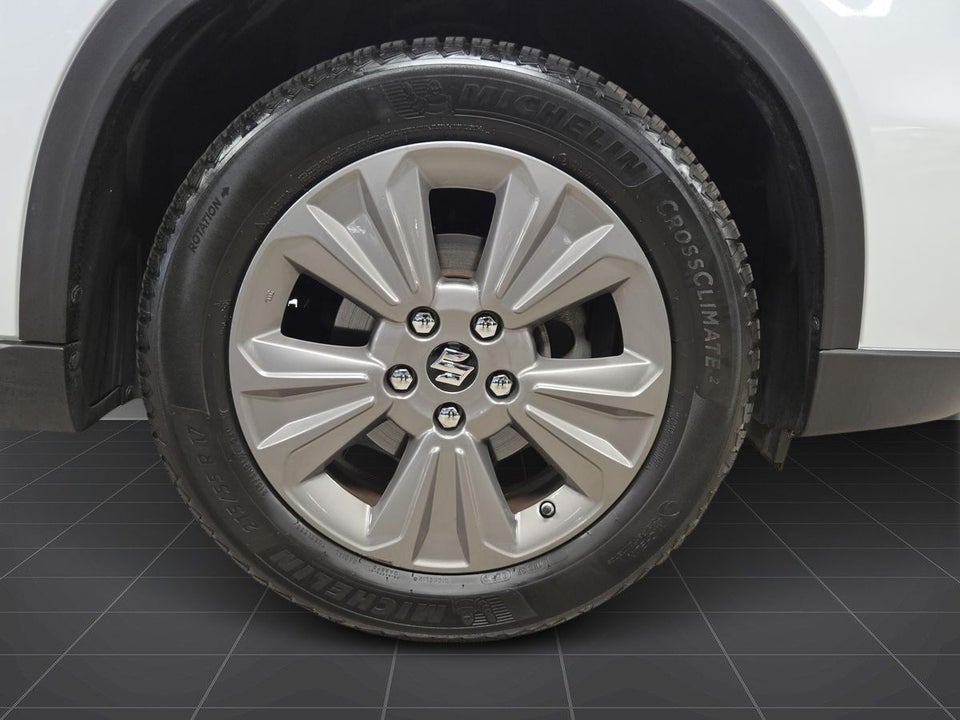 Suzuki Vitara 1,0 Boosterjet Active KUP aut. 5d