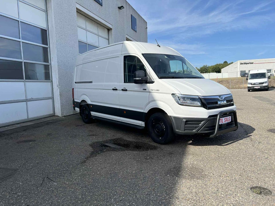 MAN TGE 2,0 3.180 Kassevogn L3H3 aut. AWD