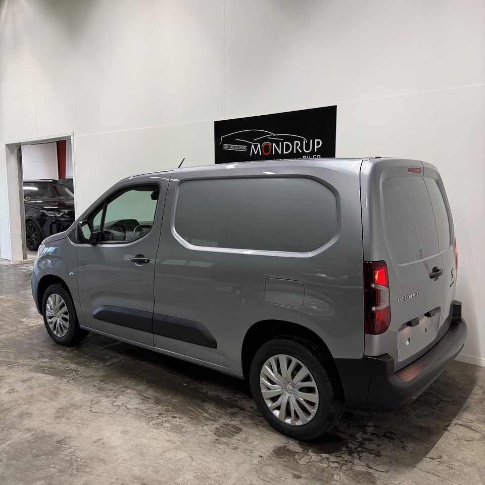 Peugeot Partner 1,5 BlueHDi 100 L2V2 Plus Van