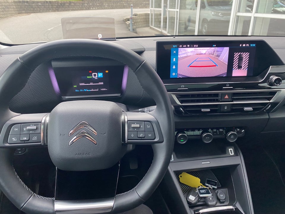 Citroën ë-C4 X 50 Shine 4d