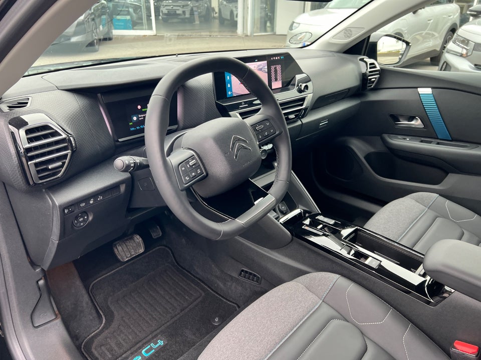 Citroën ë-C4 X 50 Shine 4d