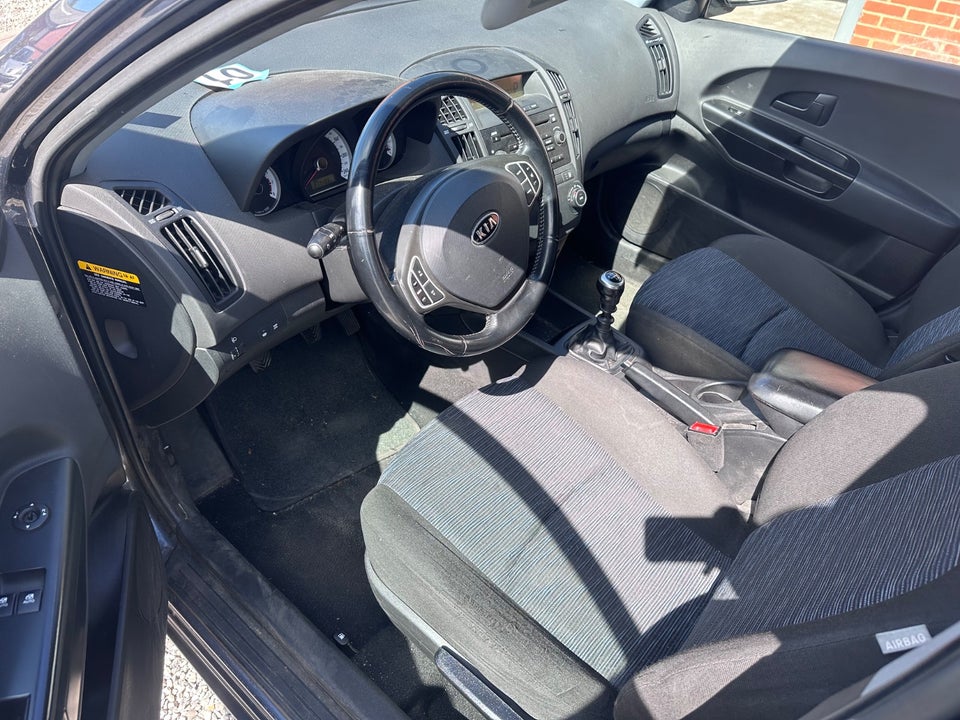 Kia Ceed 1,6 CVVT Active SW 5d