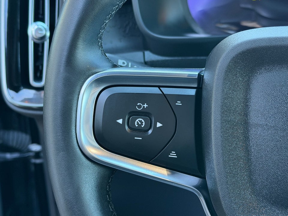 Volvo XC40 ReCharge Core 5d