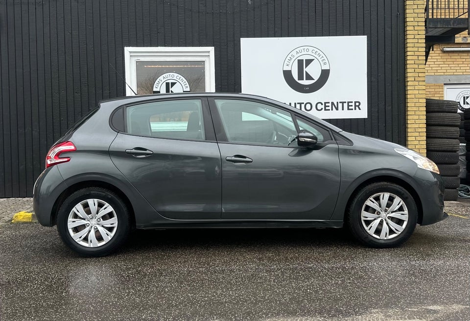 Peugeot 208 1,2 VTi 82 Active 5d