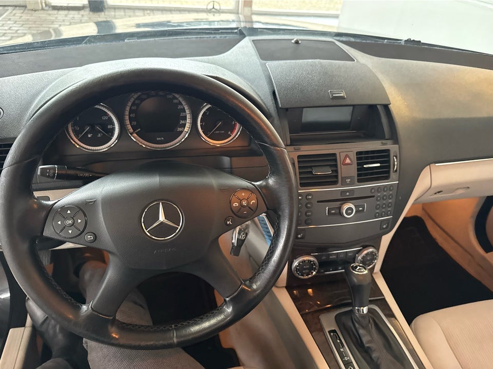 Mercedes C220 2,2 CDi Avantgarde stc. aut. 5d