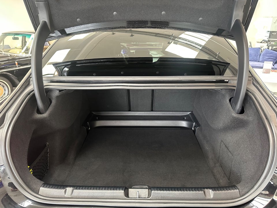 Mercedes EQE350+ Avantgarde 4d