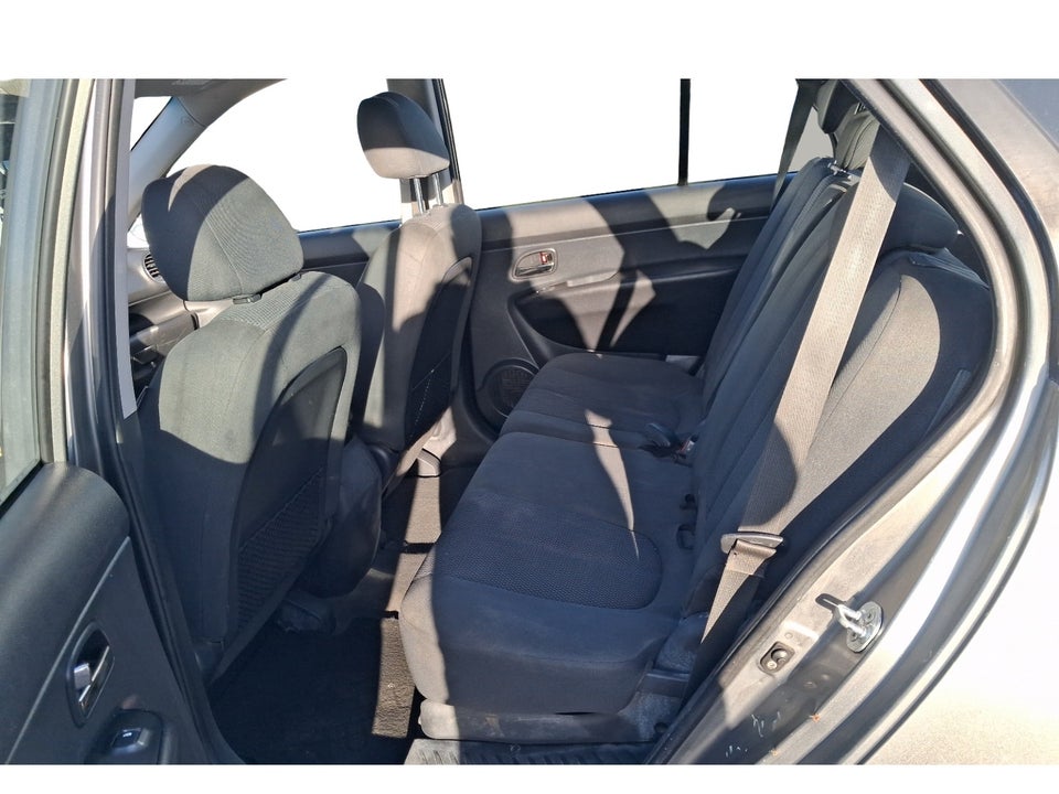 Kia Carens 1,6 CRDi 115 Exclusive 5d