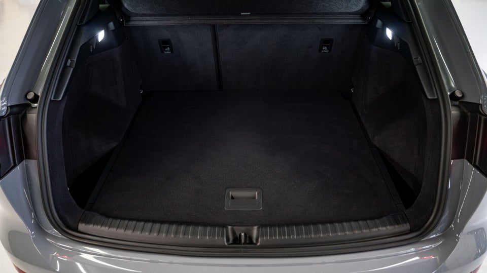 Audi Q4 e-tron 40  5d